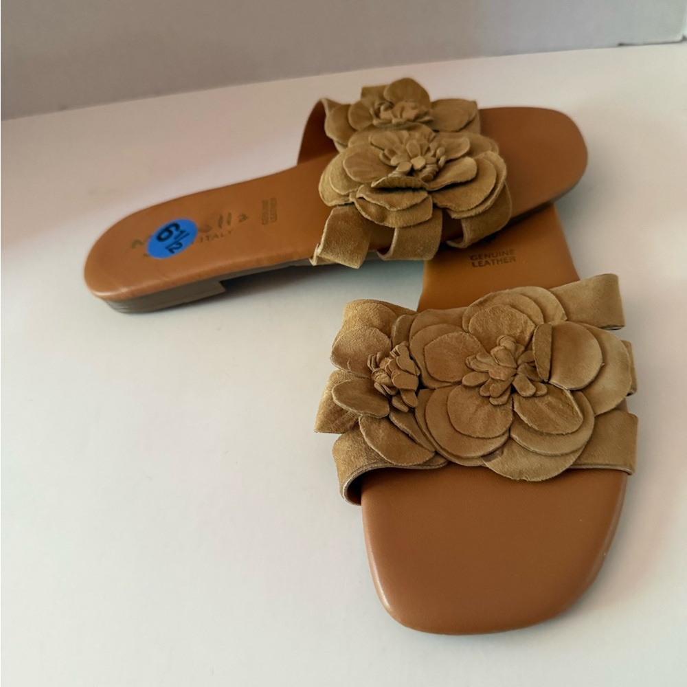 Mariella Genuine Leather Florette Tan Slide Sandals Women’s 6.5